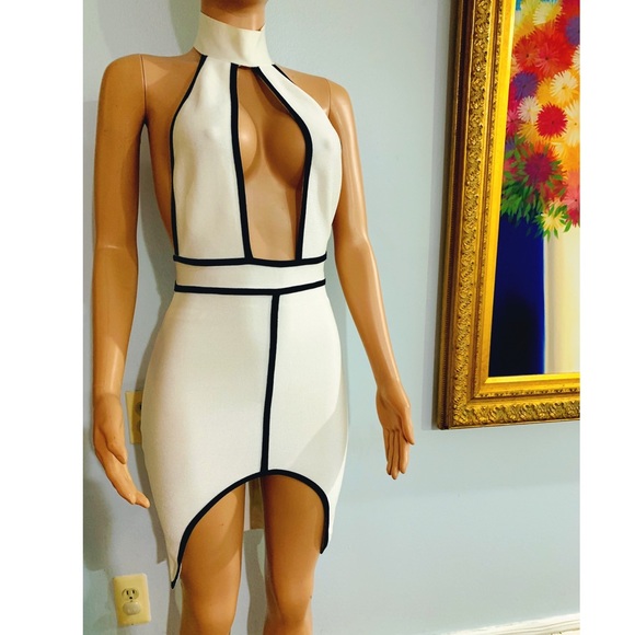 White Sexy Body Con Dress - Picture 2 of 3